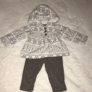 Carters: 2 piece set